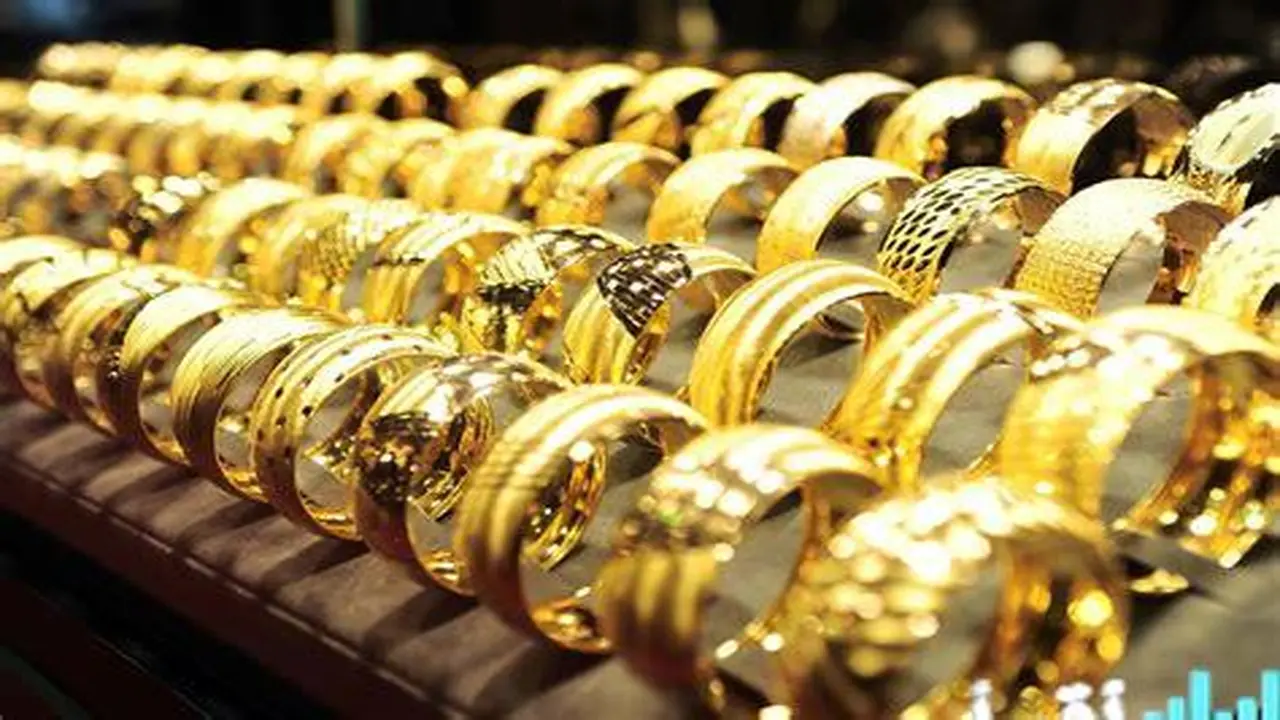 تقلبات جديدة في أسعار الذهب بالسوق المحلي خلال تعاملات الأحد 15 مارس